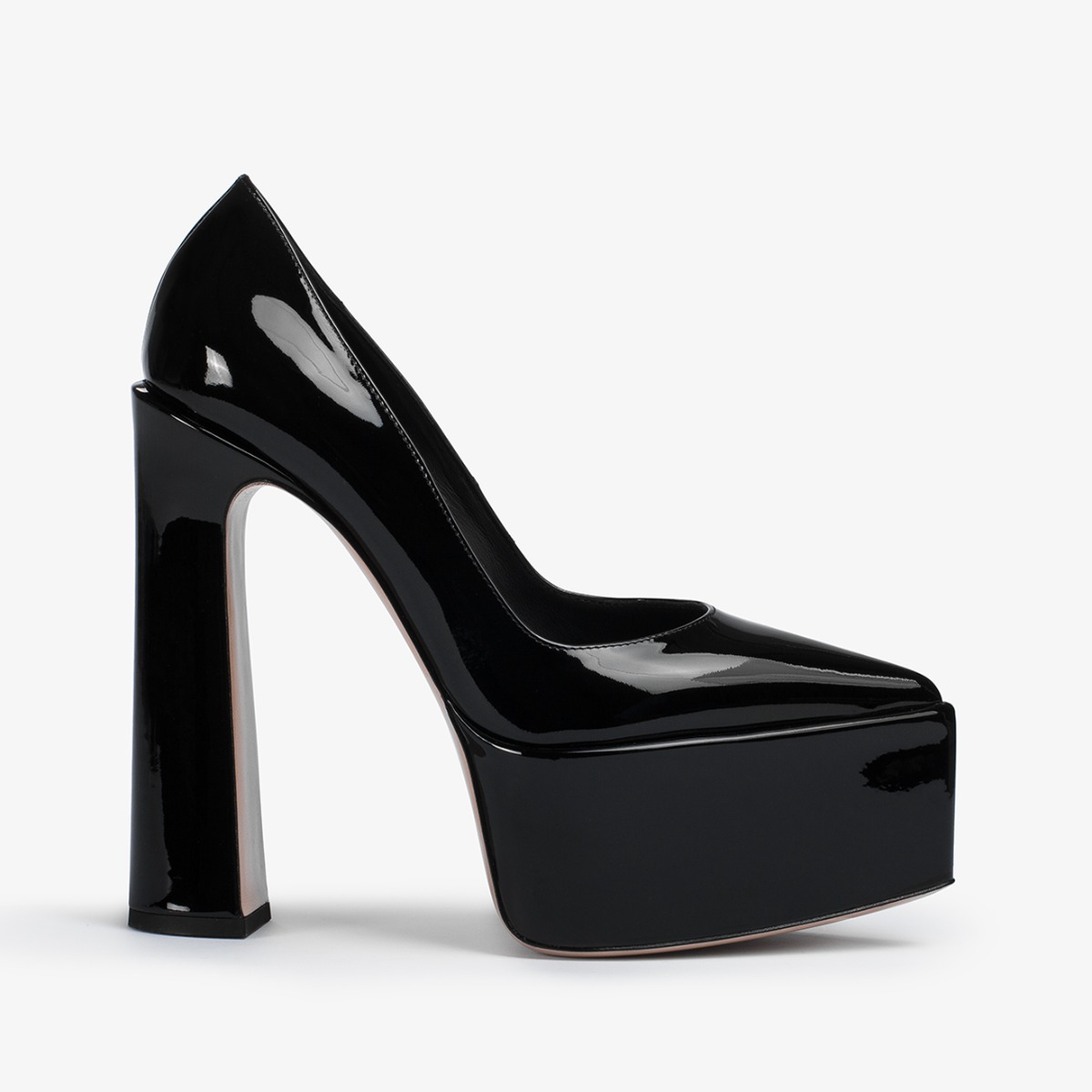 Nina black pumps store