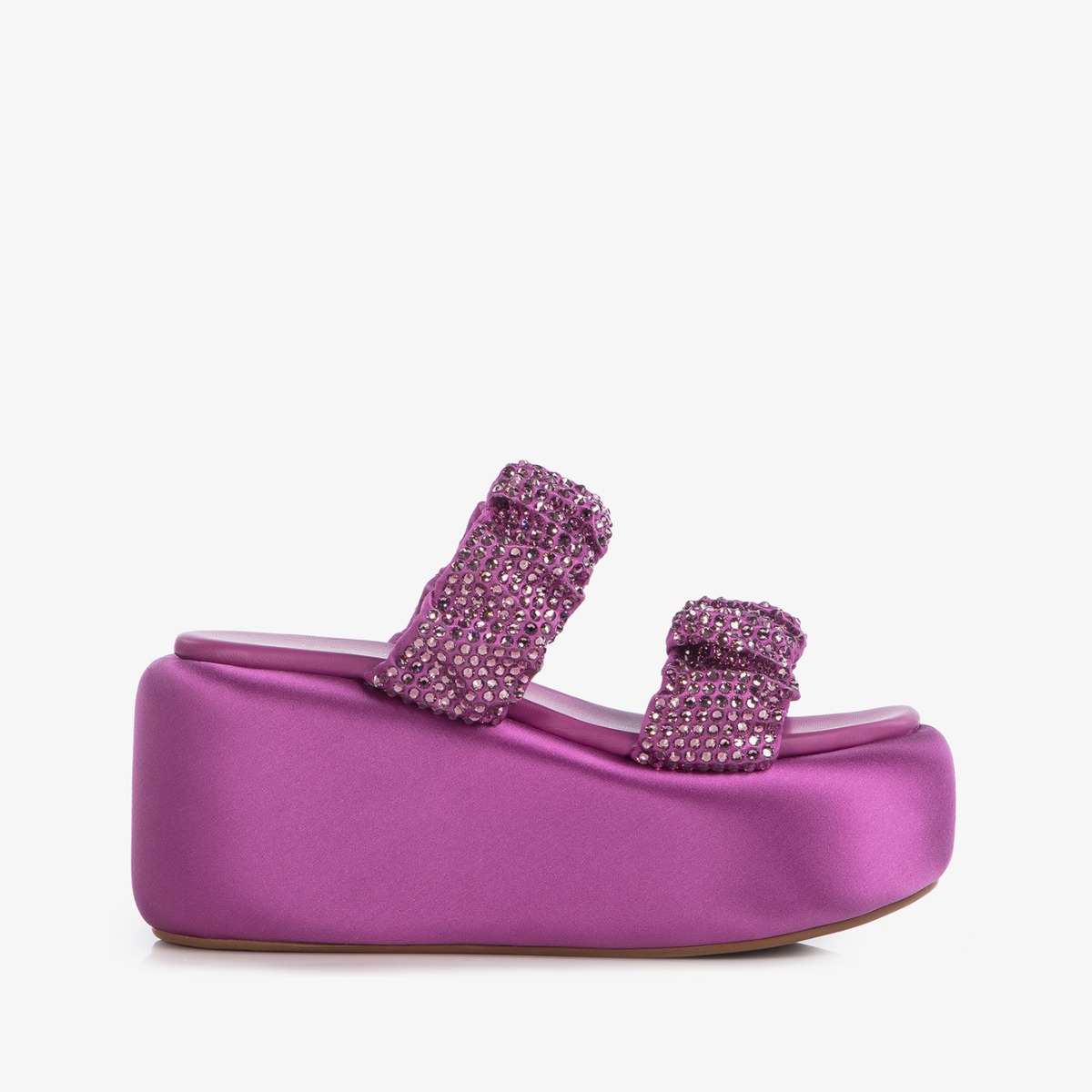 Darling lavender satin and Crystals wedge sandal Le Silla