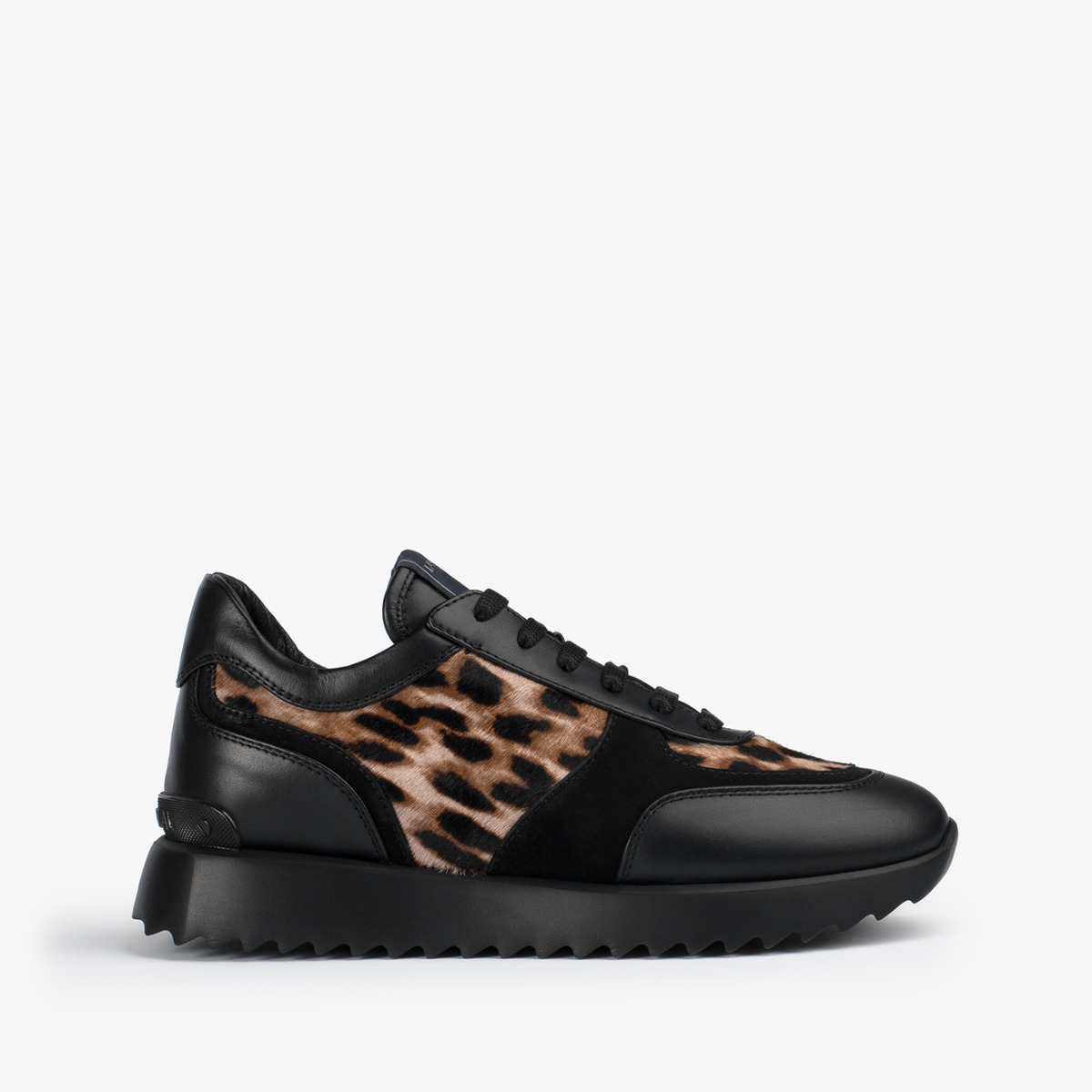 RUNNING CLAIRE - Le Silla official outlet