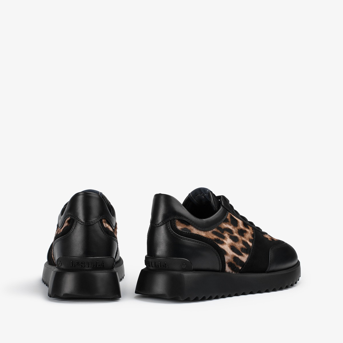 RUNNING CLAIRE - Le Silla official outlet