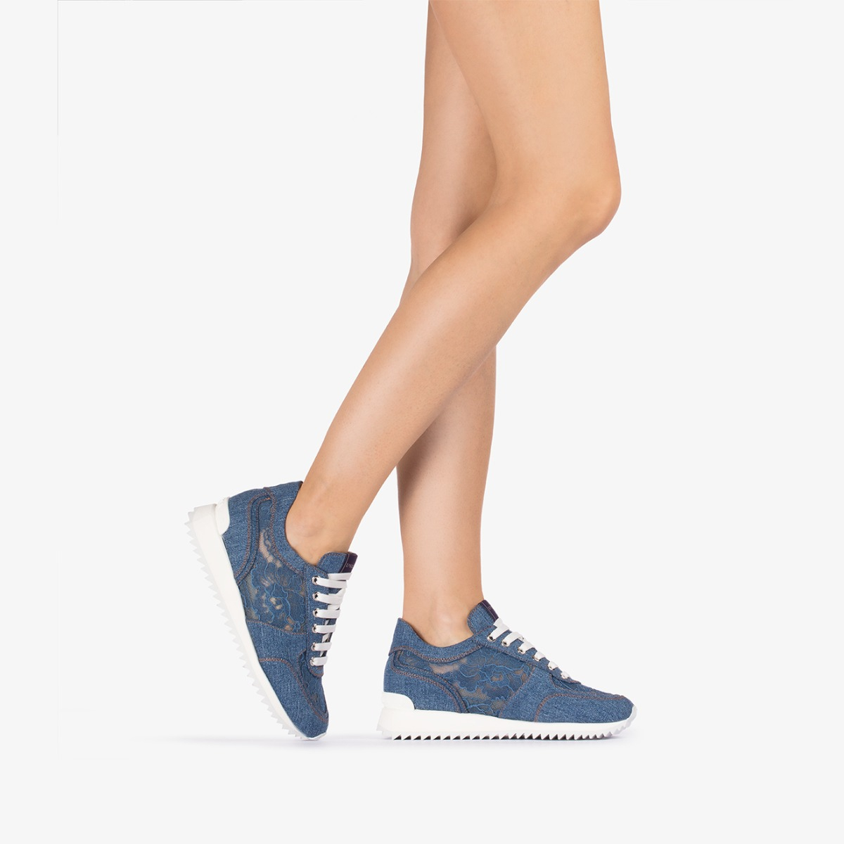 CLAIRE RUNNING - Le Silla official outlet