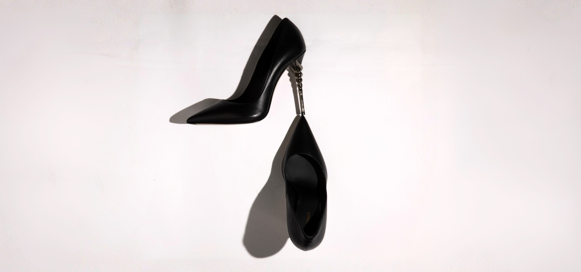 A spiral of character | Le Silla official outlet